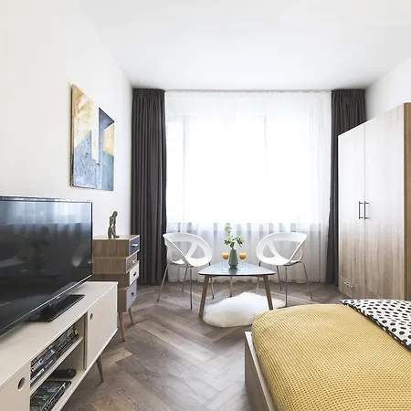 Premium Central - U Pujcovny 6 براغ